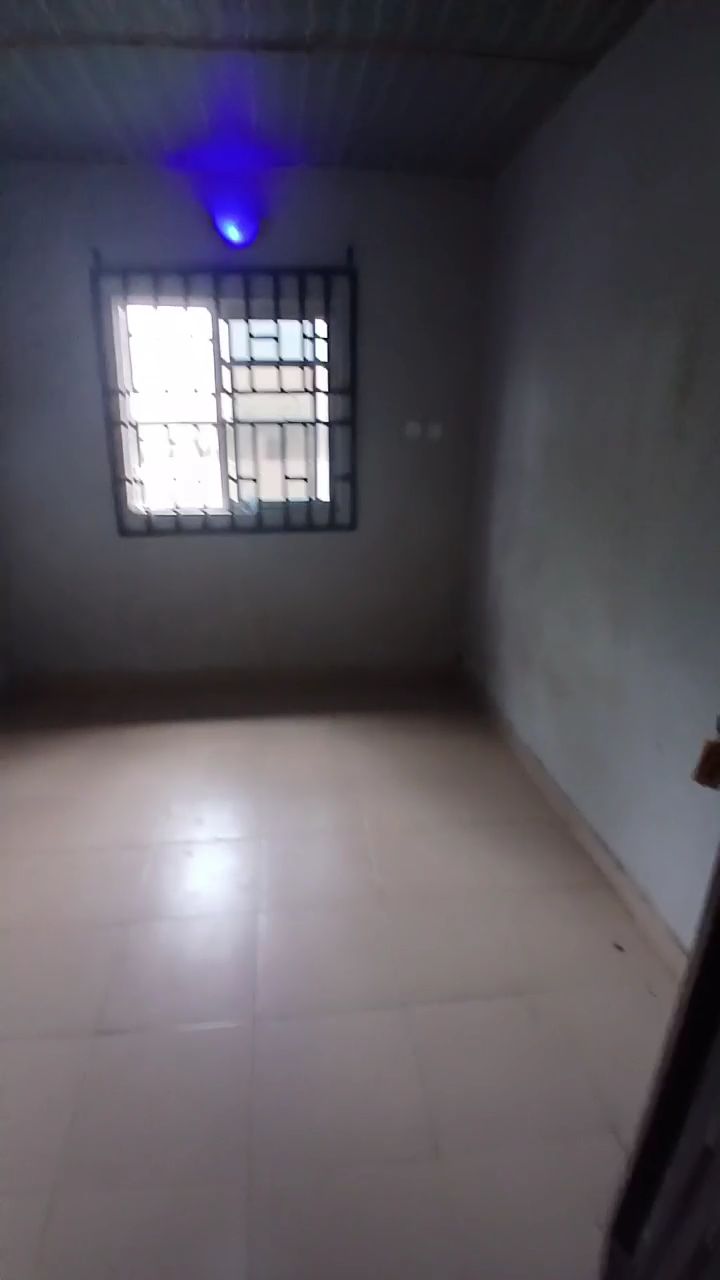 Self Contain (Tiled and spacious) for rent in Ekosodin, Ugbowo, Benin City - Naija House